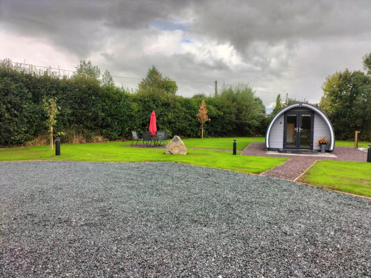 Gateway Glamping Hotel Farranfore Bagian luar foto